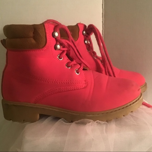 Girls Pink Boots Size 1 - Picture 1 of 4